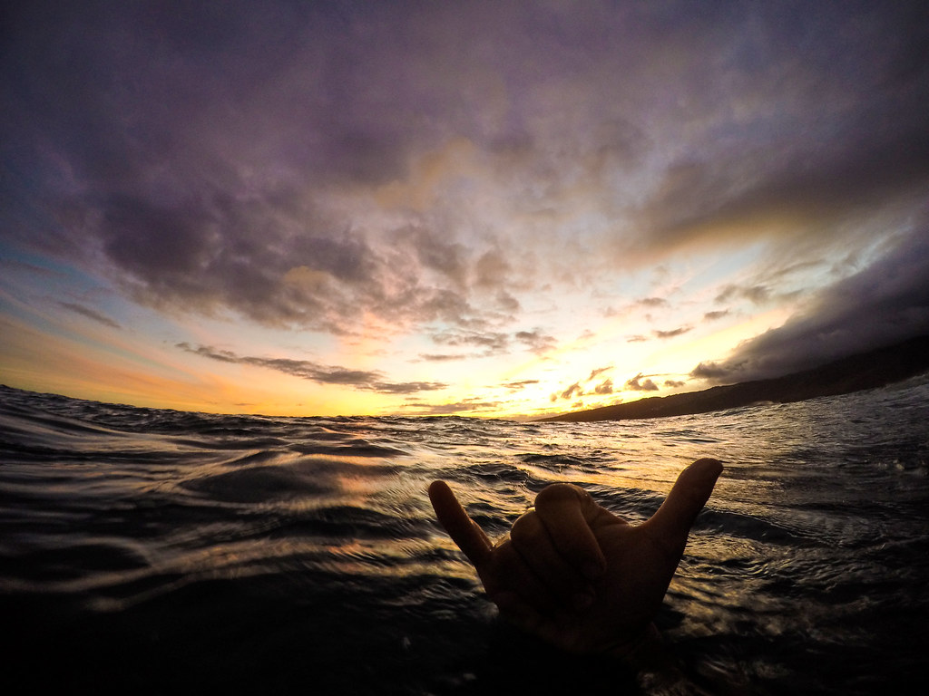 5 Stunning Sunsets to Share with Your Sweetheart on Oahu This