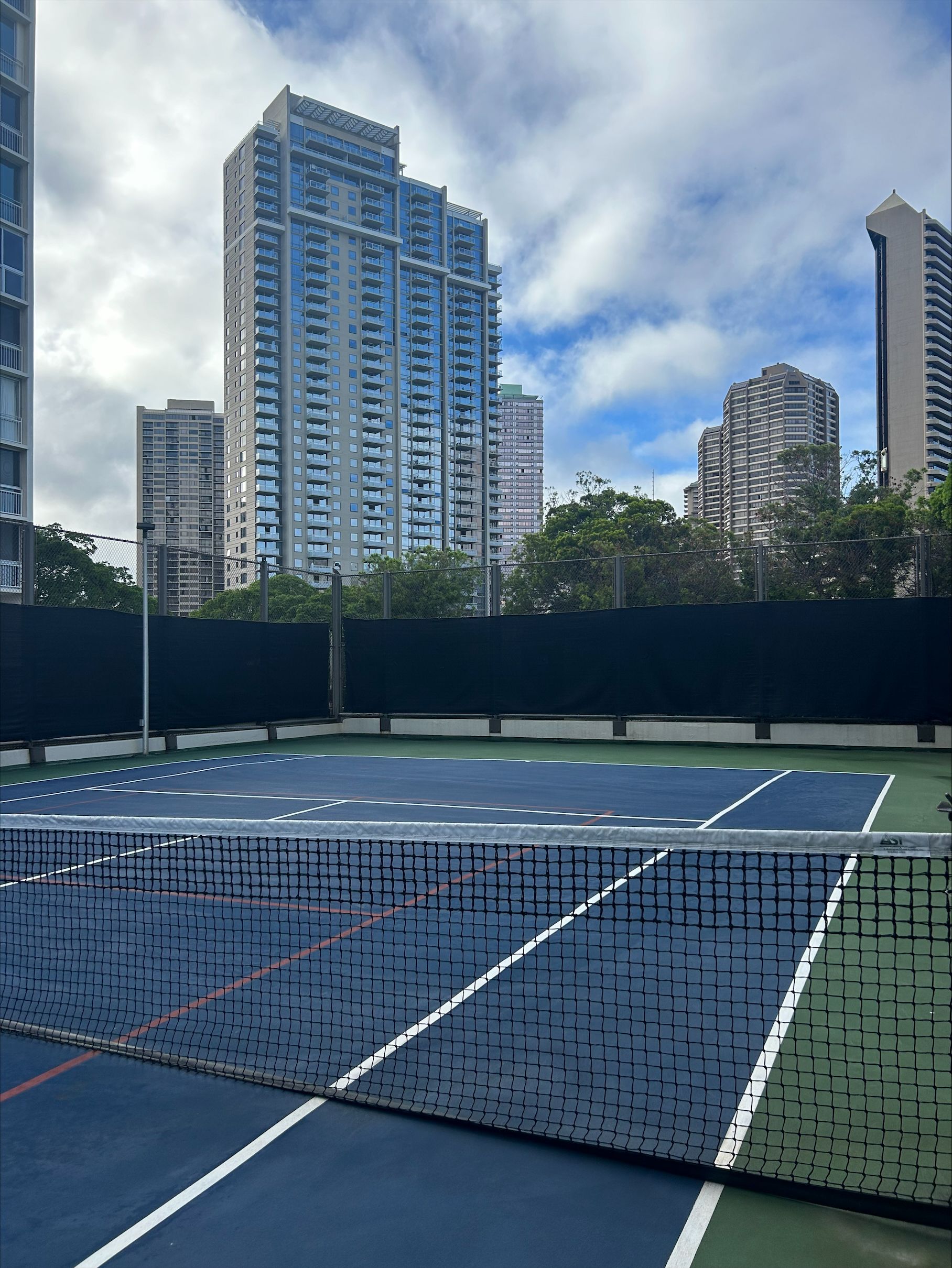 Yacht Harbor Towers Tennis Court