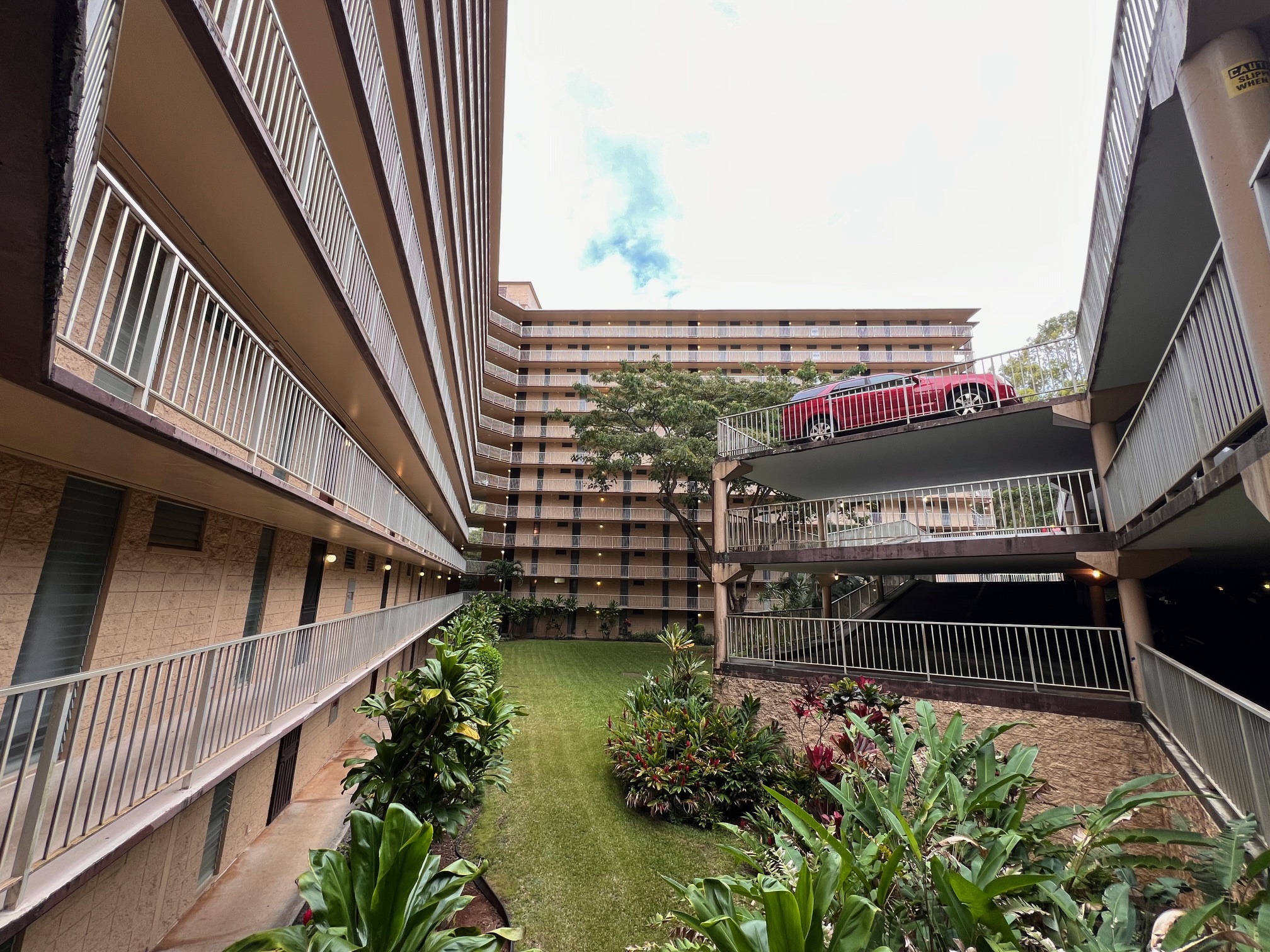 Waiakalani Woodlands sign 