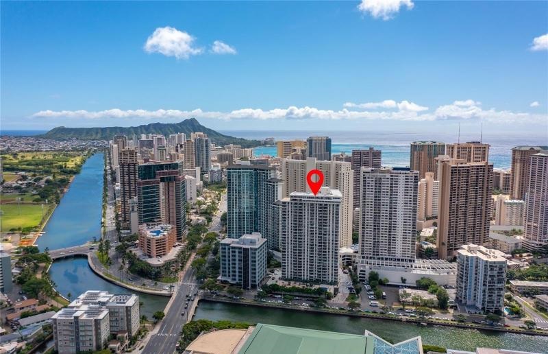 1717 Ala Wai Aerial View of Building and Canal