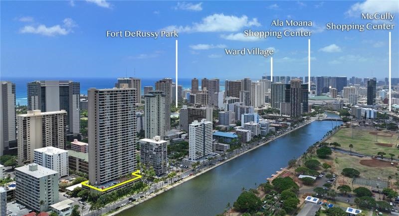 2121 Ala Wai Tower Aerial View Facing East
