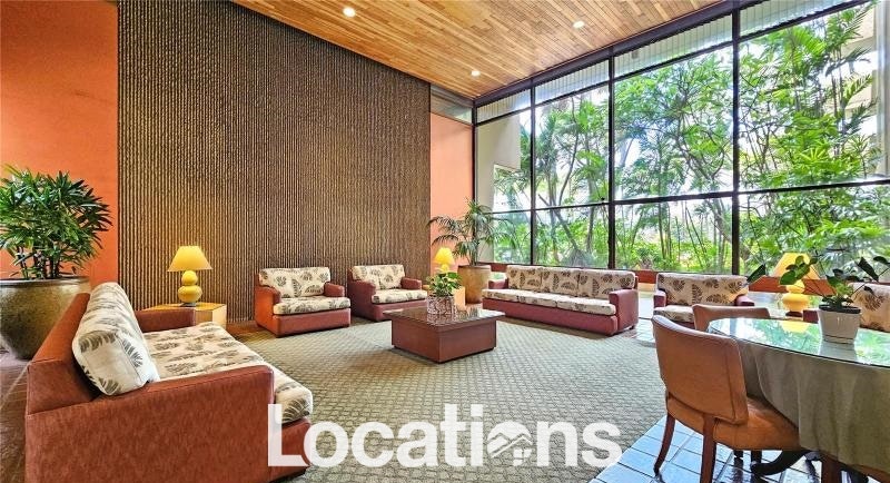 2121 Ala Wai Lobby Lounge Area