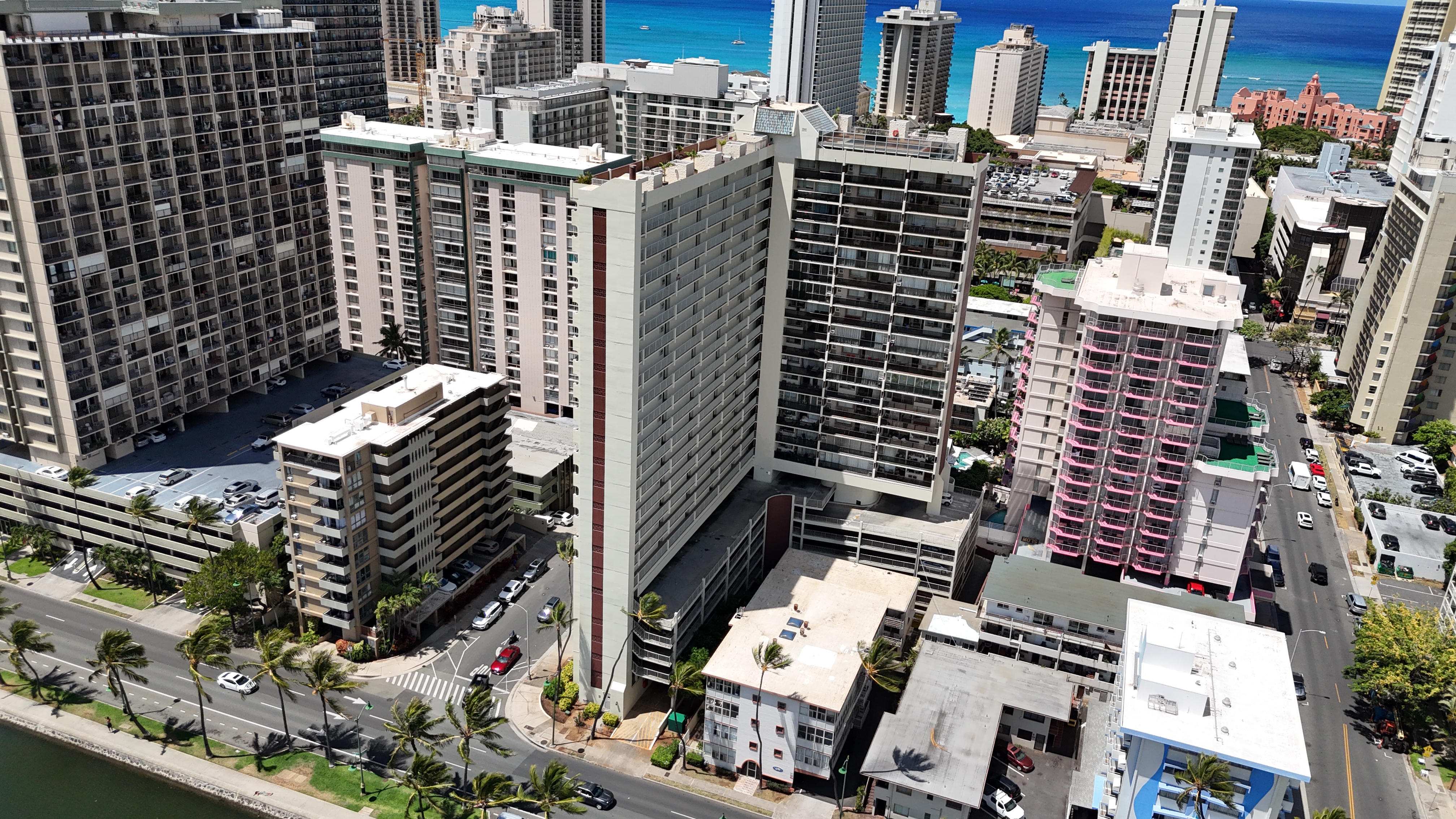 444 Nahua Street Condos