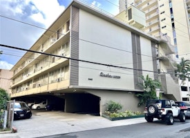 2442 Tusitala St, Honolulu, Hi, 96815