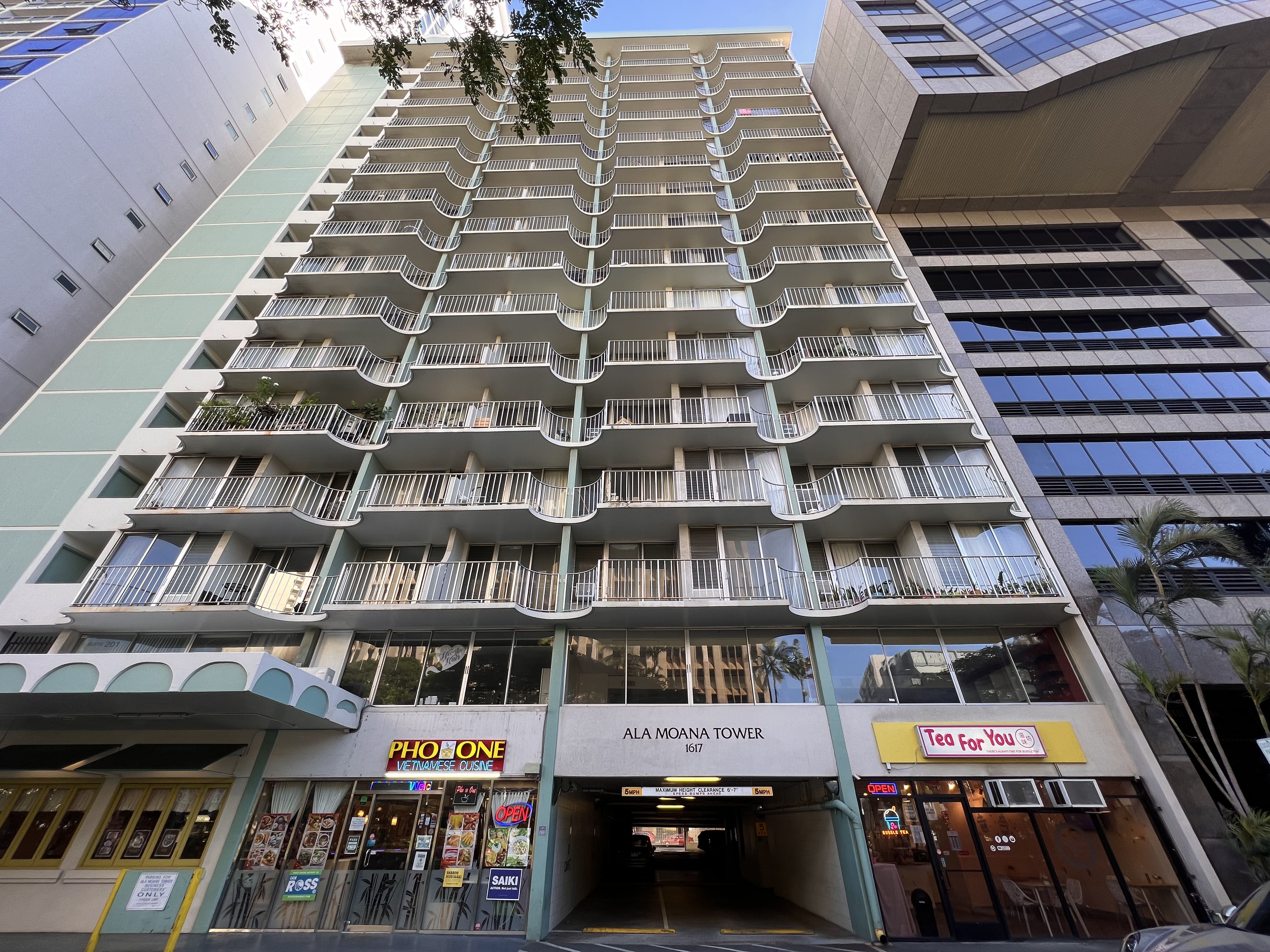 Ala moana Tower View 3