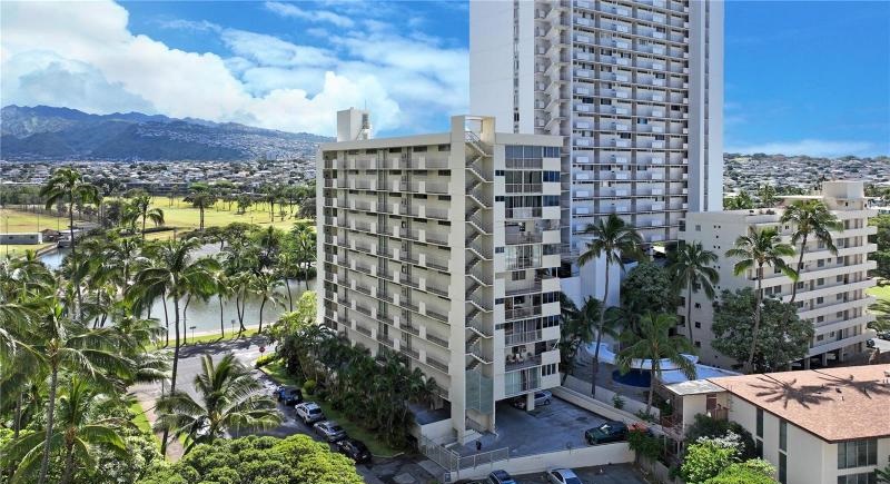 Ala Wailani condo front view from street