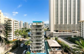 2215 Aloha St, Honolulu, Hi, 96815