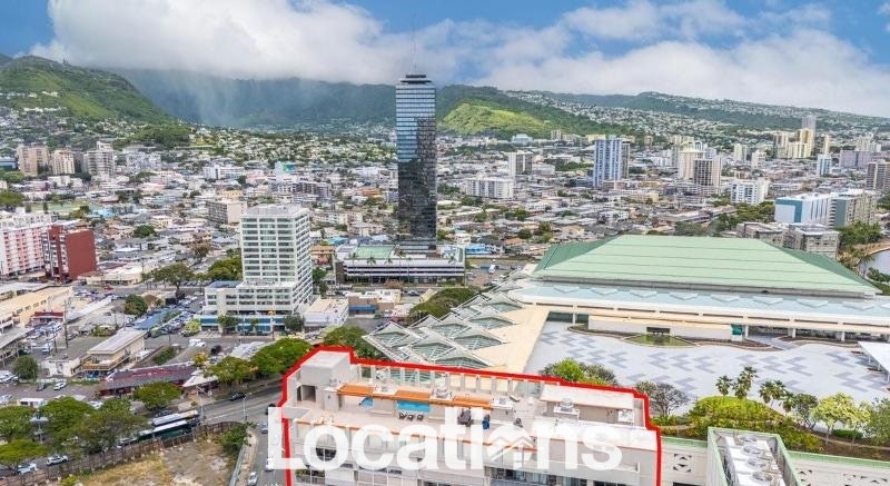 Atkinson Plaza Mauka View