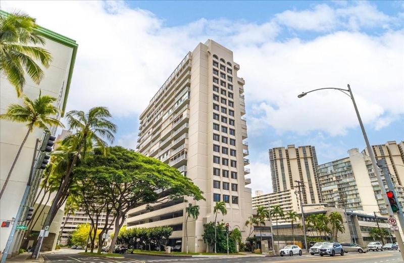 Atkinson Plaza Building View 1