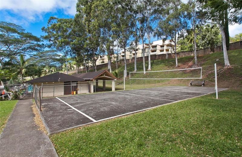 Cathedral pt Melemanu Tennis Court