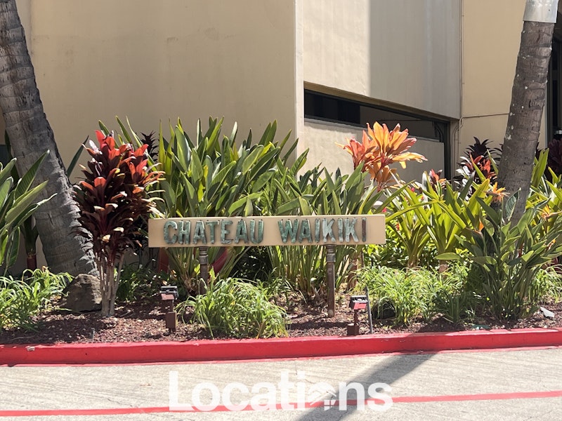 Chateau at Waikiki - Streetview