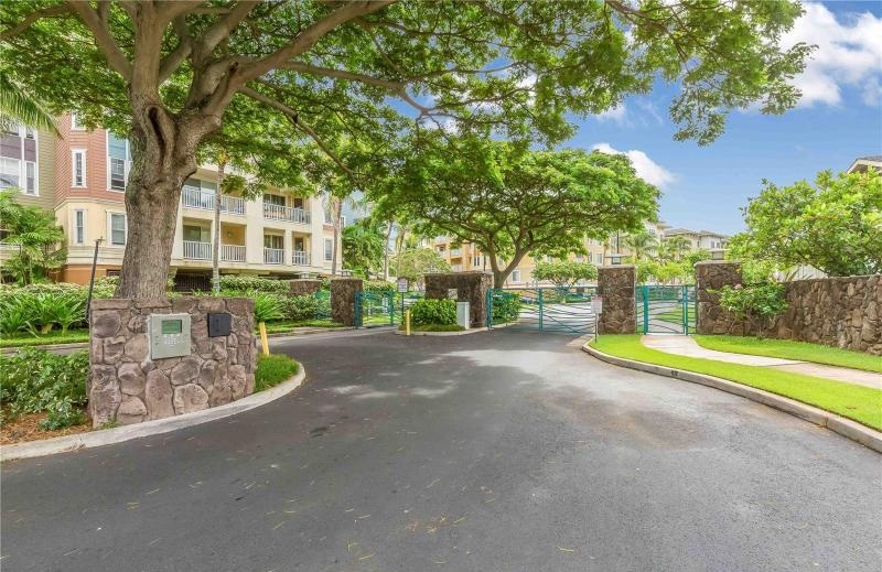 Colony At the Peninsula Secured Parking and Property