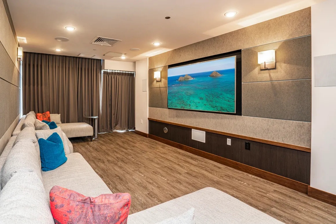 Hale Ka Lae - Movie Room
