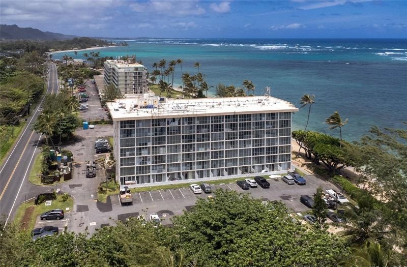 Hanohano Hale: View looking north