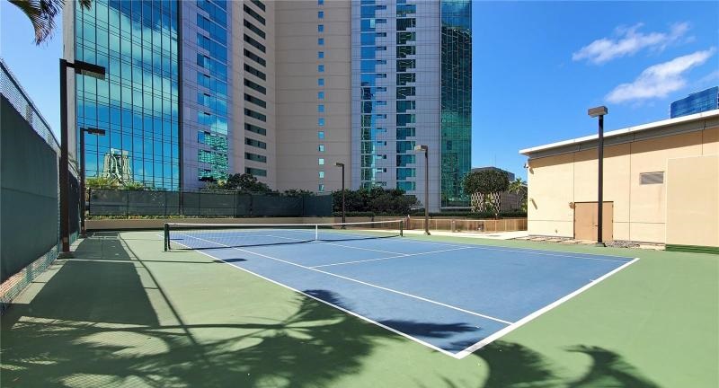 Hokua Tennis Court