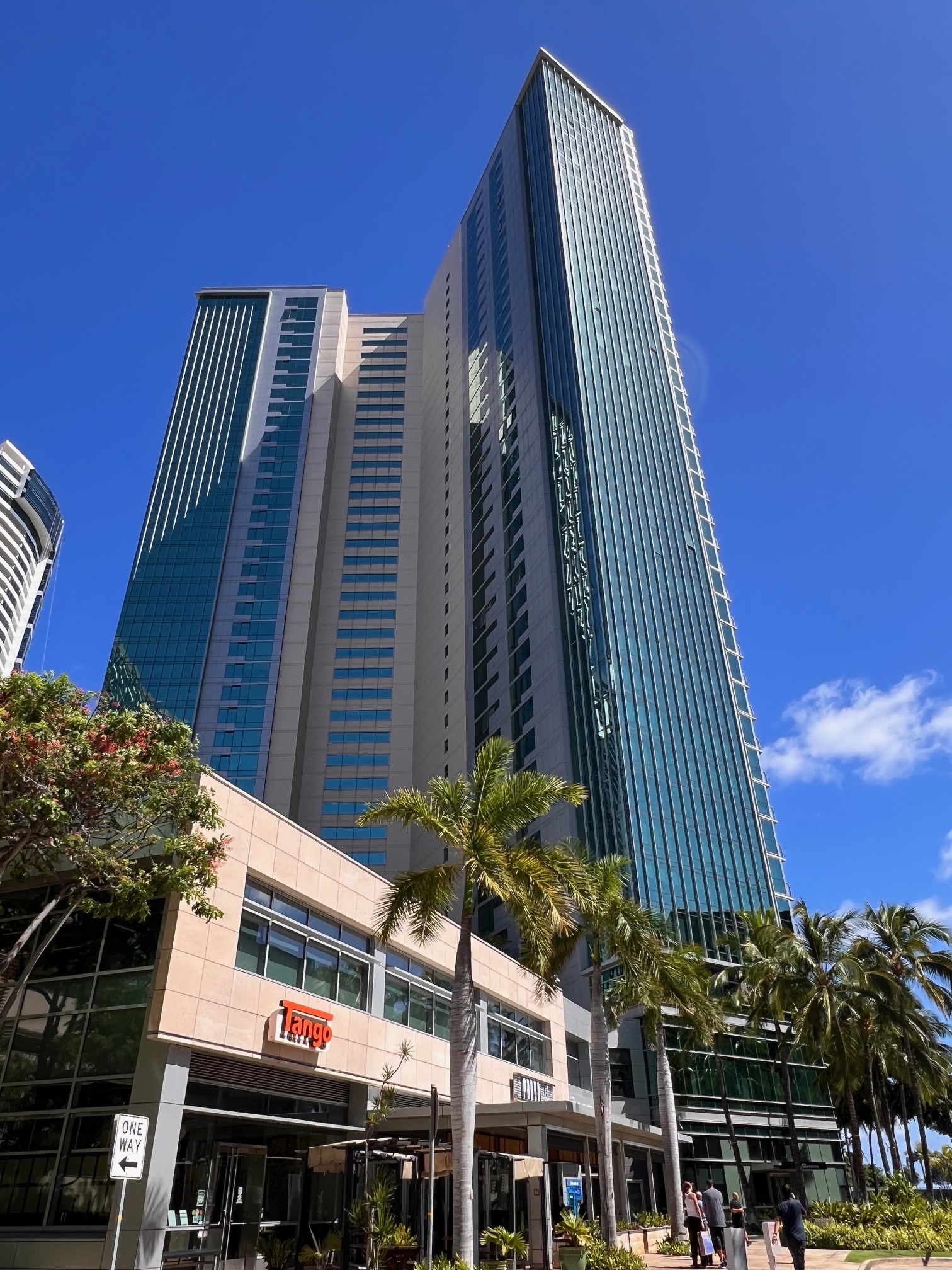 Hokua Street Level View