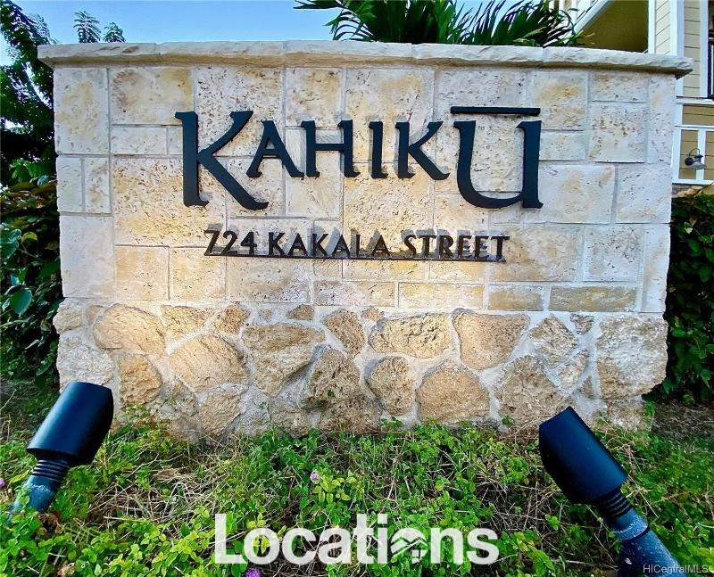 Kahiku at Mehana Entrance