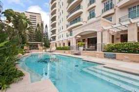 Courtyards At Punahou