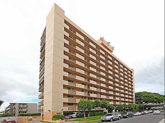 Luna-liho Towers in Makiki