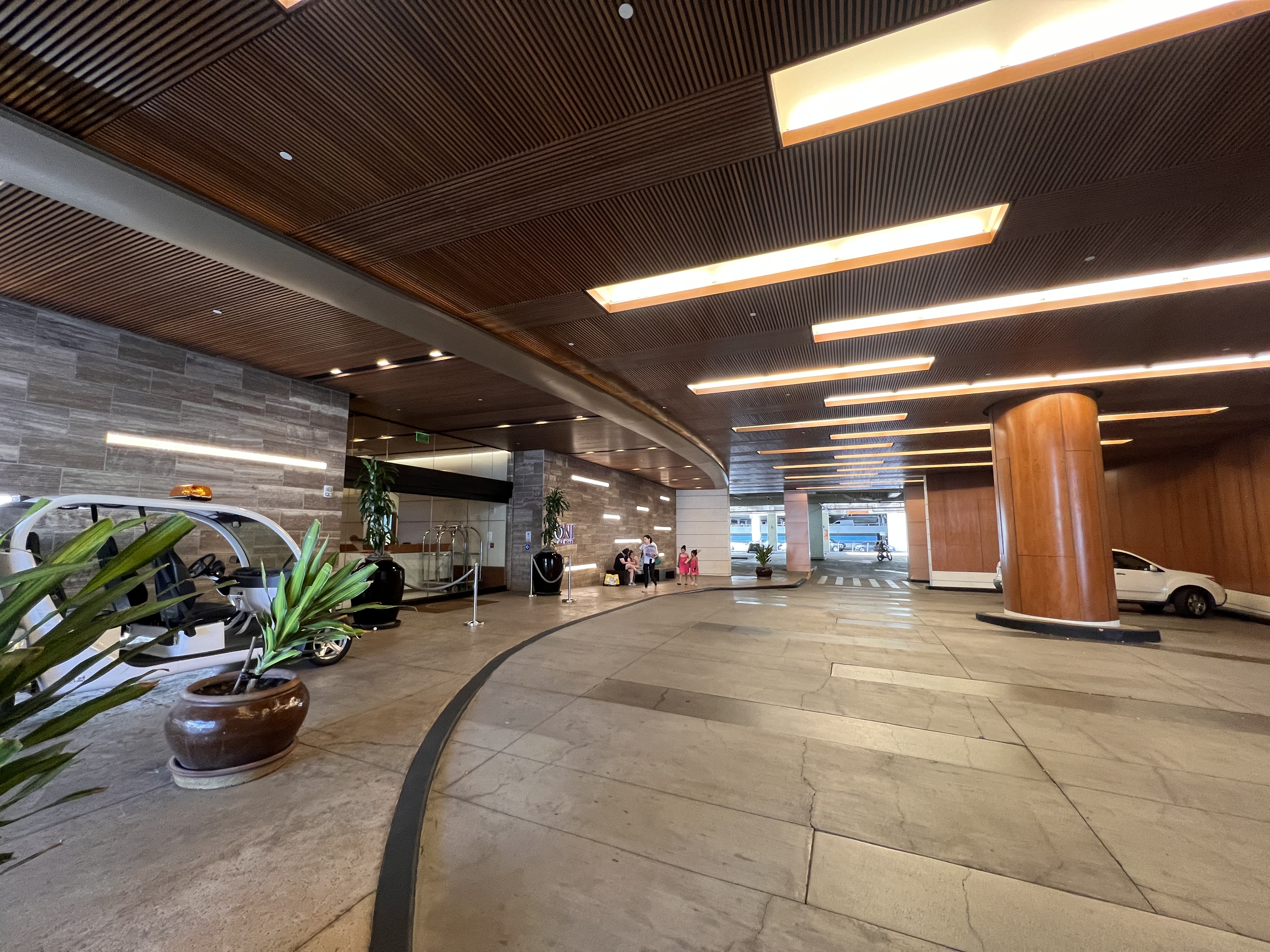 One Ala Moana - Entrance