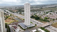 Pearlridge Square