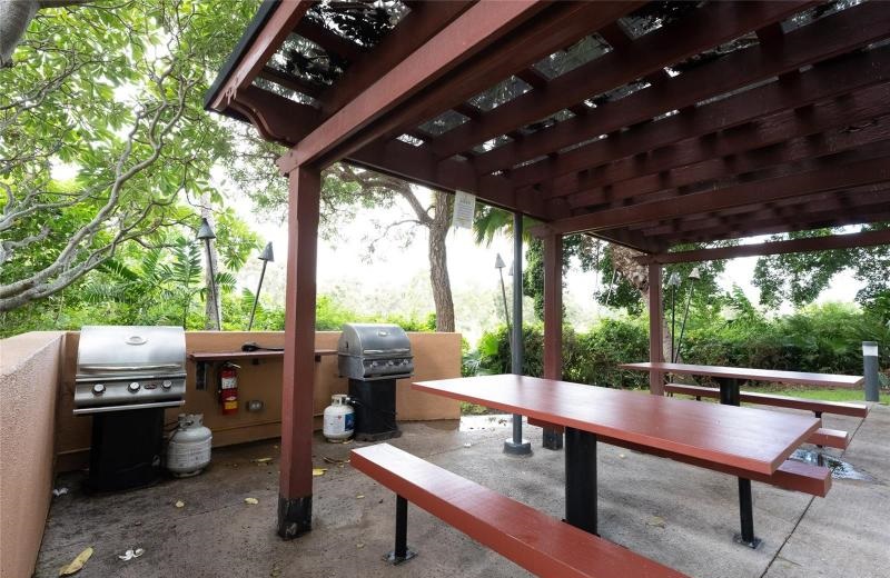 Plaza Landmark  Picnic and BBQ area