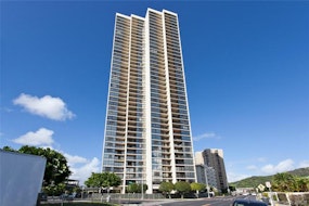 990 Ala Nanala St, Honolulu, Hi, 96818