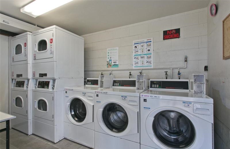 Six Twenty Sheridan Laundry Area
