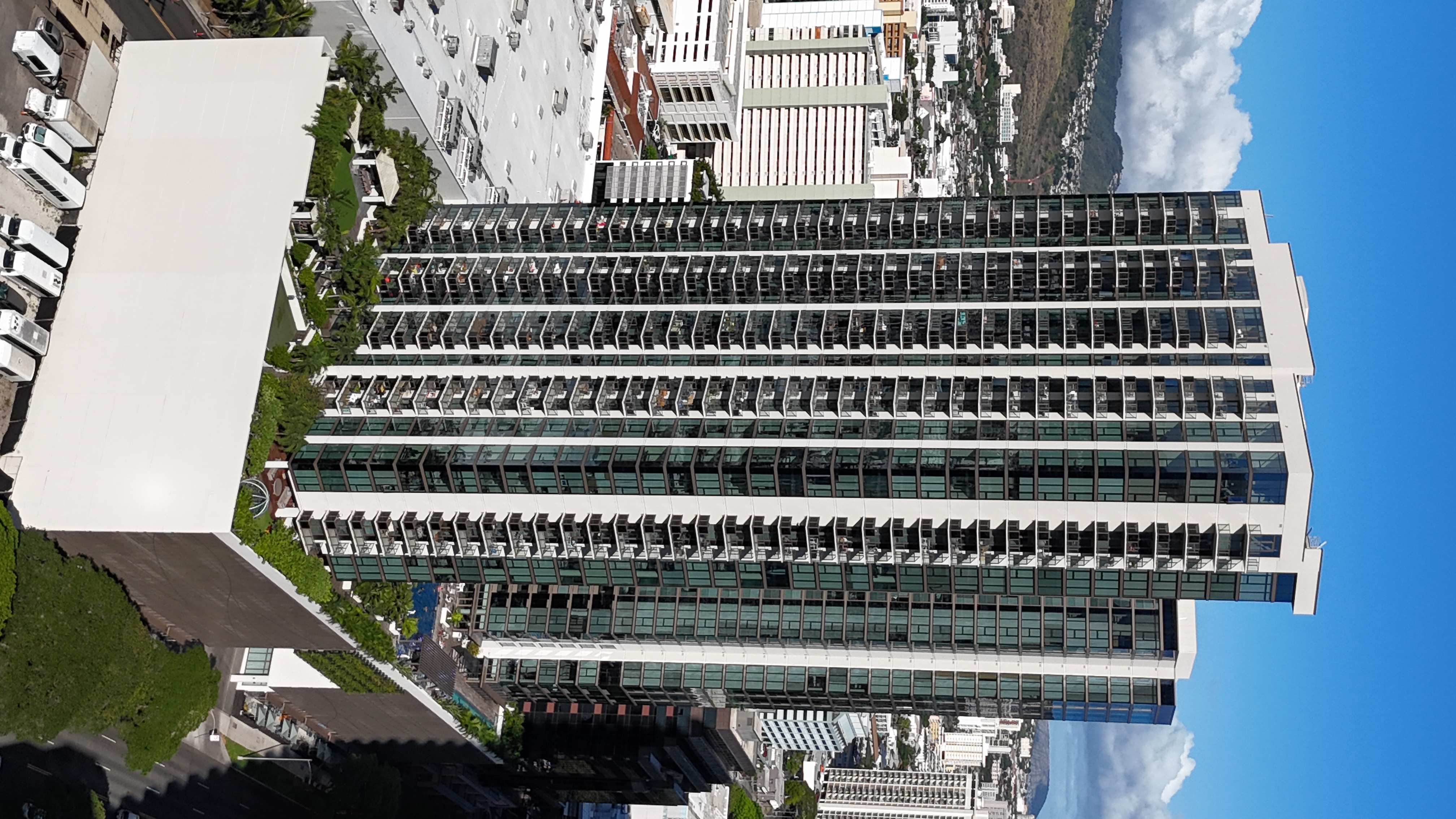 Sky Ala Moana - West tower