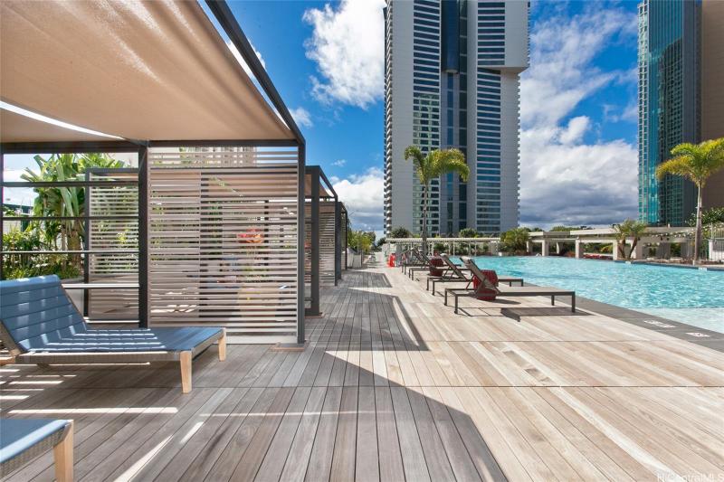 Waihonua: Pool Deck view 2