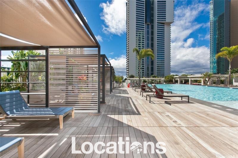 Waihonua: Pool Deck view 2