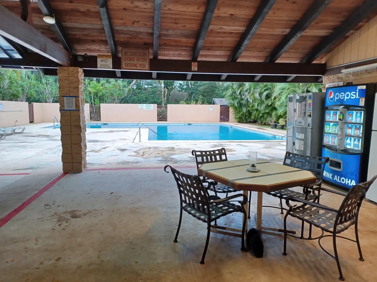 Waiakalani Woodlands Pool deck