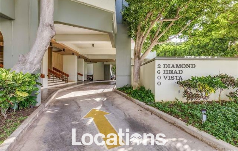 Main entrance to Diamond Head Vista