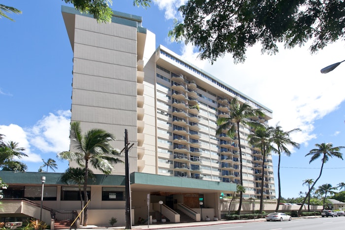 Royal Aloha 
