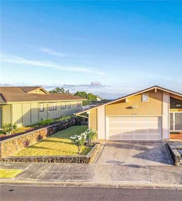 Upcoming 4 of bedrooms 3 of bathrooms Open house in Pearl City on 8/14 @ 2:00PM-5:00PM listed at $1,349,000