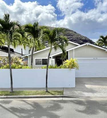 Upcoming 3 of bedrooms 2 of bathrooms Open house in Leeward on 10/9 @ 2:00PM-5:00PM listed at $749,000