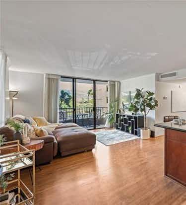 Upcoming 2 of bedrooms 2 of bathrooms Open house in Metro Honolulu on 2/5 @ 2:00PM-5:00PM listed at $568,000
