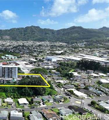 Upcoming 2 of bedrooms 1 of bathrooms Open house in Kaneohe on 3/26 @ 2:00PM-5:00PM listed at $450,000