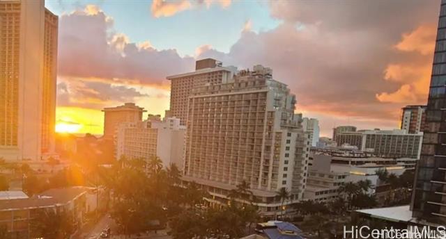 2410 Cleghorn Street, 1504, Honolulu, HI 96815