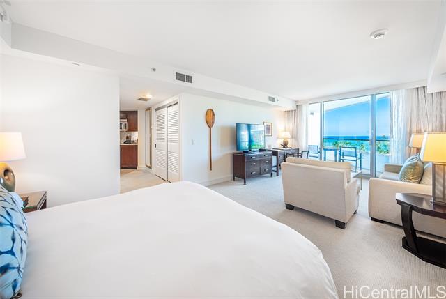 223 Saratoga Road, 917, Honolulu, HI 96815