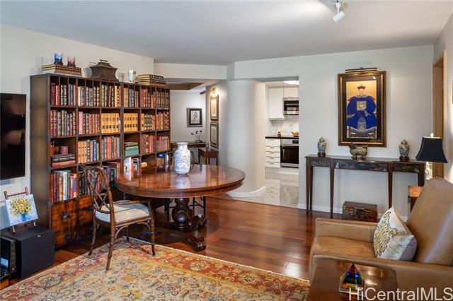 1888 Kalakaua Avenue, 907, Honolulu, HI 96815