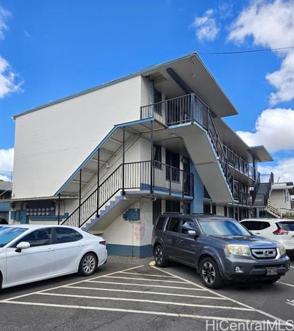 715 Umi Street, 2N, Honolulu, HI 96819