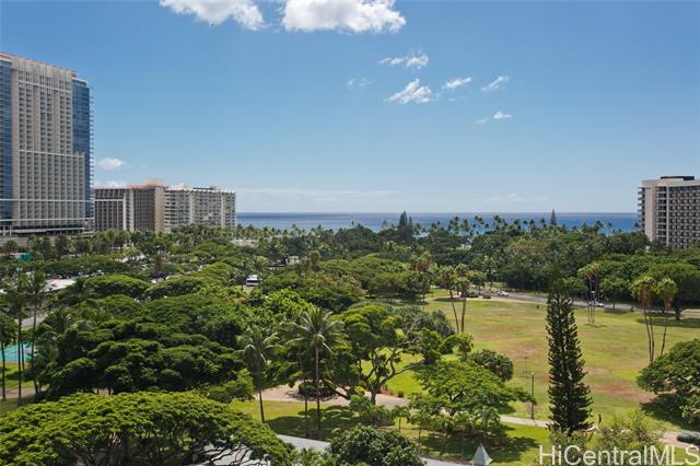 2045 Kalakaua Avenue, 816, Honolulu, HI 96815