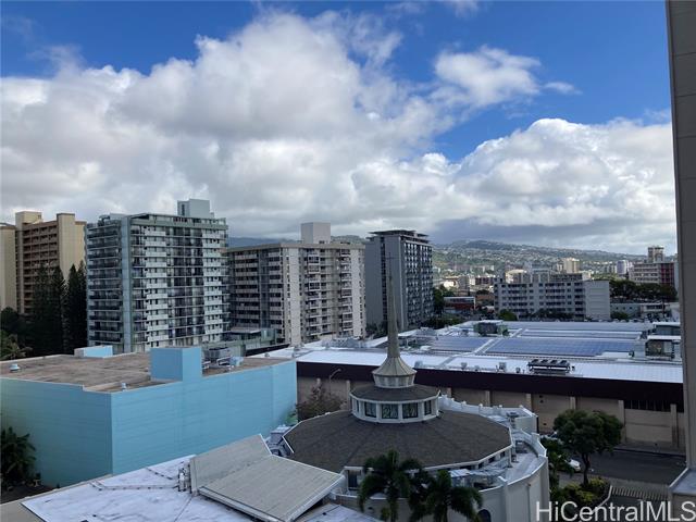 747 Amana Street, 807, Honolulu, HI 96814