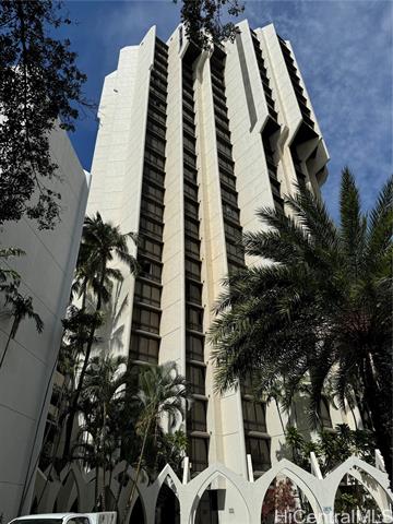 300 Wai Nani Way, 1516, Honolulu, HI 96815