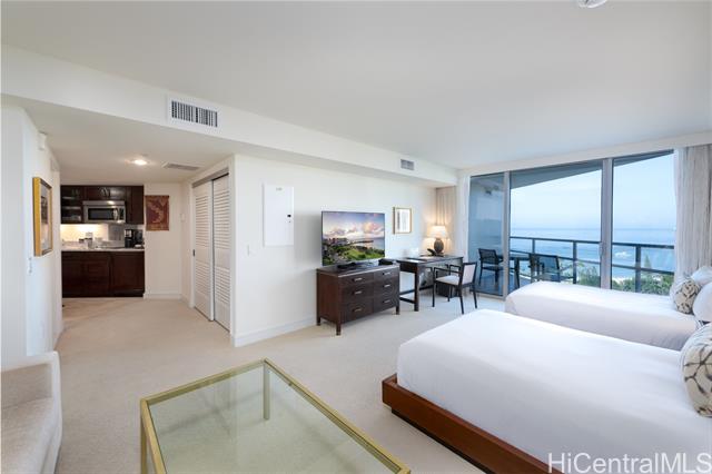 223 Saratoga Road, 2005, Honolulu, HI 96815