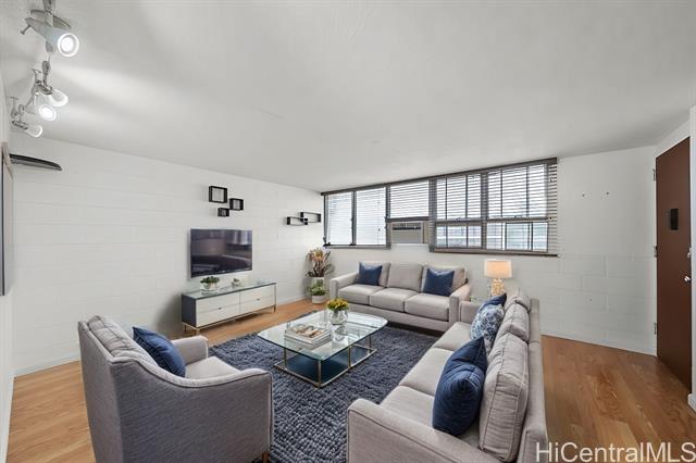 502 Captain Cook Avenue, 303, Honolulu, HI 96813