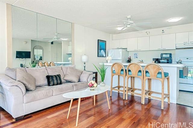 201 Ohua Avenue, 2109 T-1 (NUC), Honolulu, HI 96815