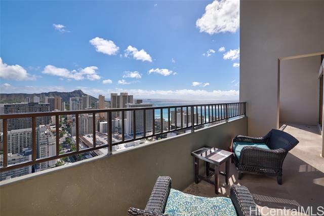 2240 Kuhio Avenue, 3803 (PENTHOUSE), Honolulu, HI 96815