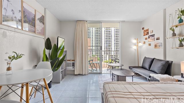 1920 Ala Moana Boulevard, 712, Honolulu, HI 96815